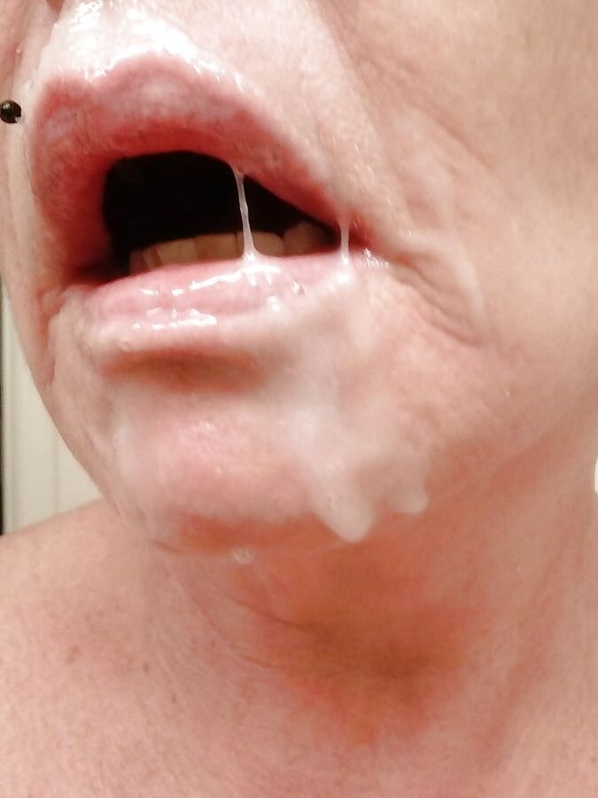 Cumshot Facial (Granny and Milf)