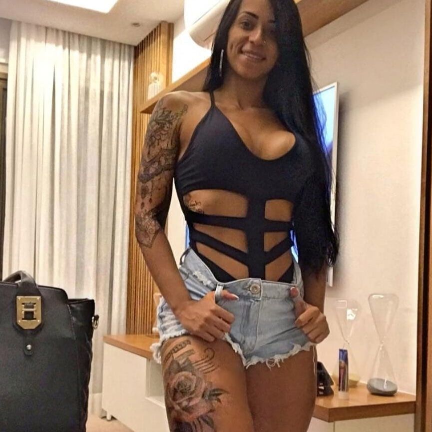 PUTA DO INSTAGRAM: Pryscila Silva