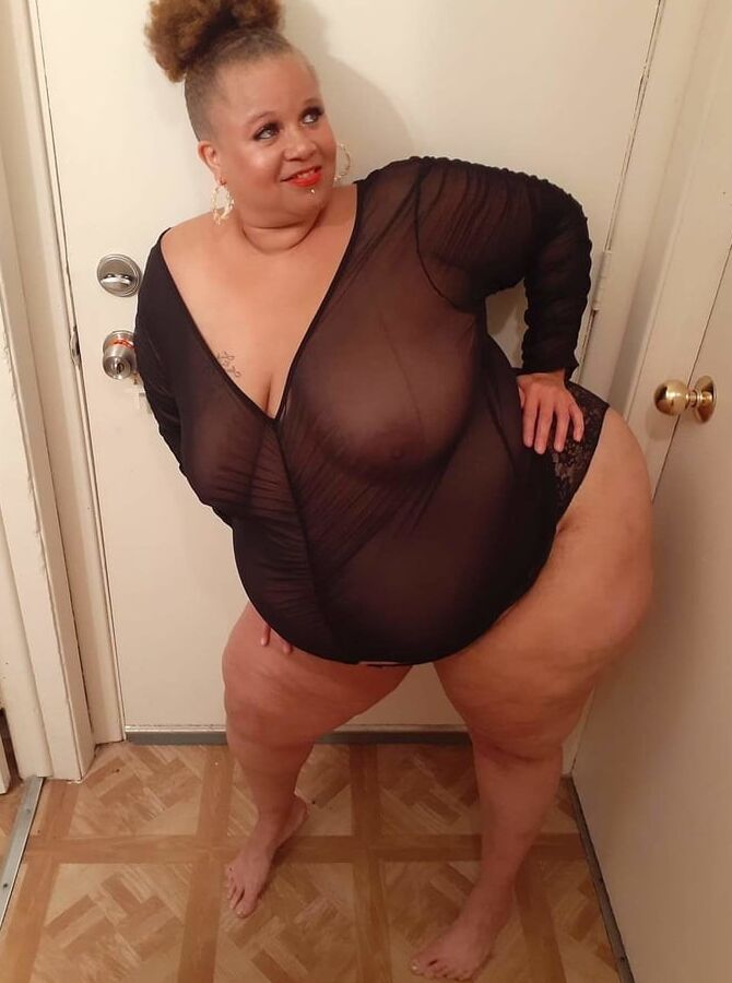 Light Skinned BBW