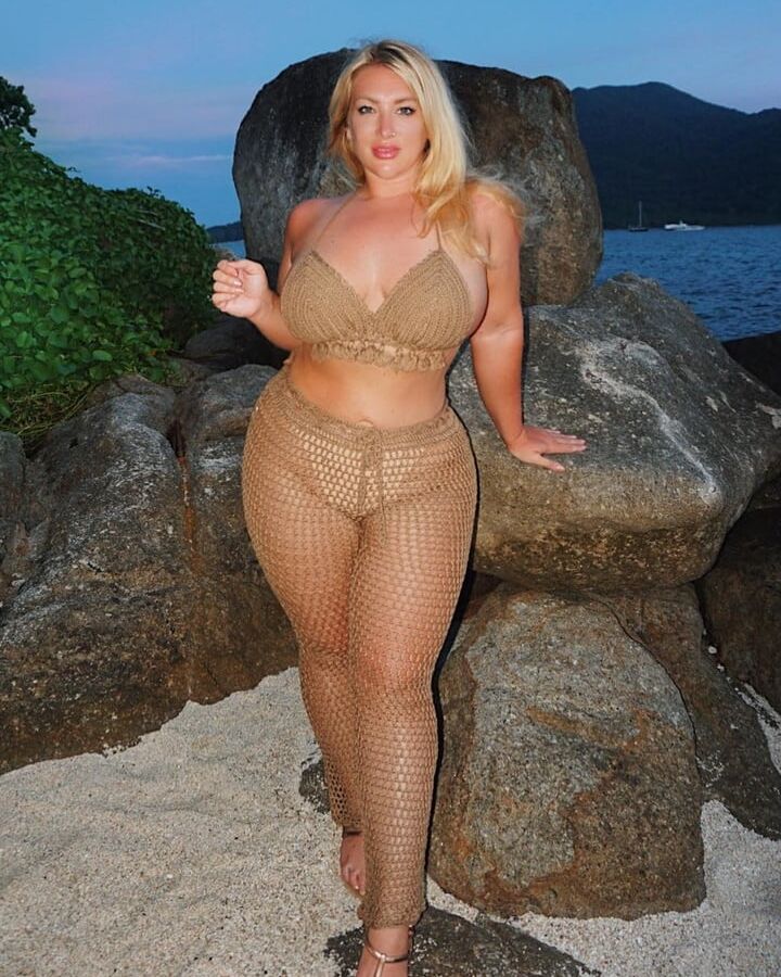 BICH BIG ASS