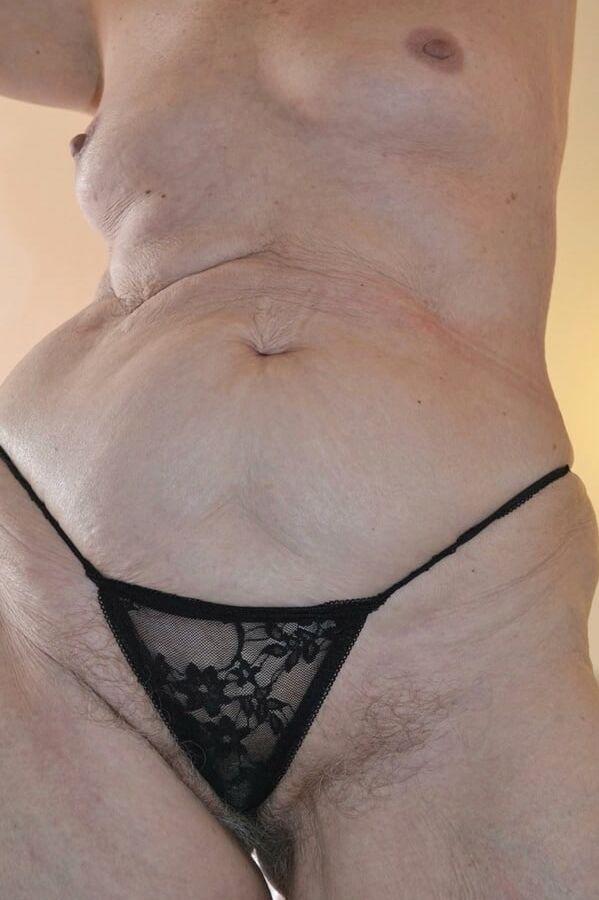 Granny so sexy in her panties