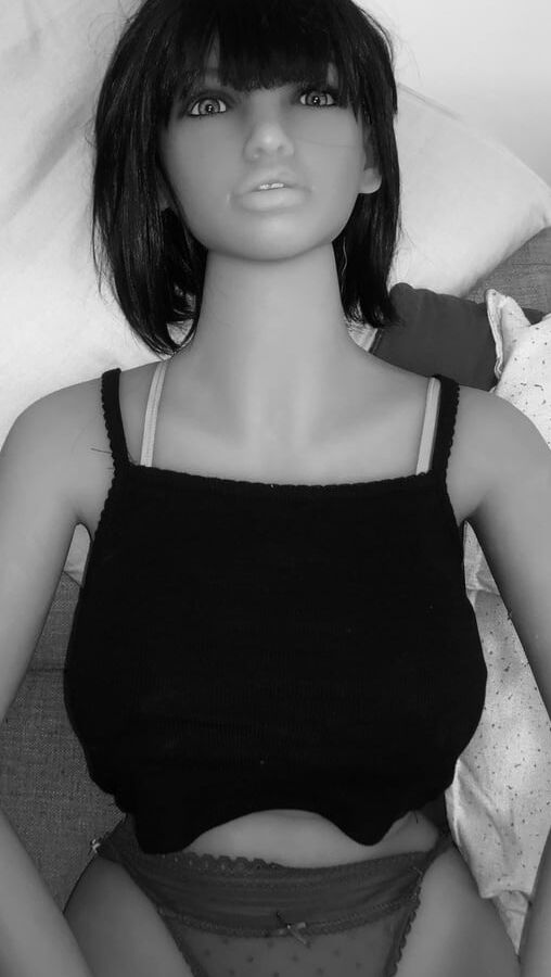 Bella Sex Doll