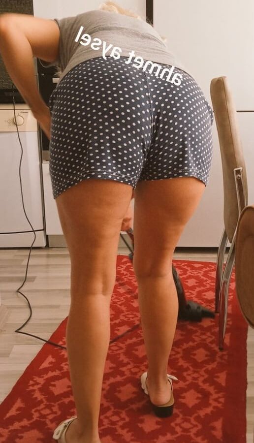 Turkish Mom MILF Aysell Mature