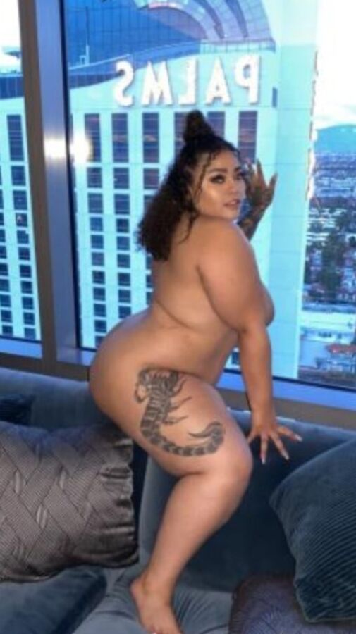 Green eyed sex BBW