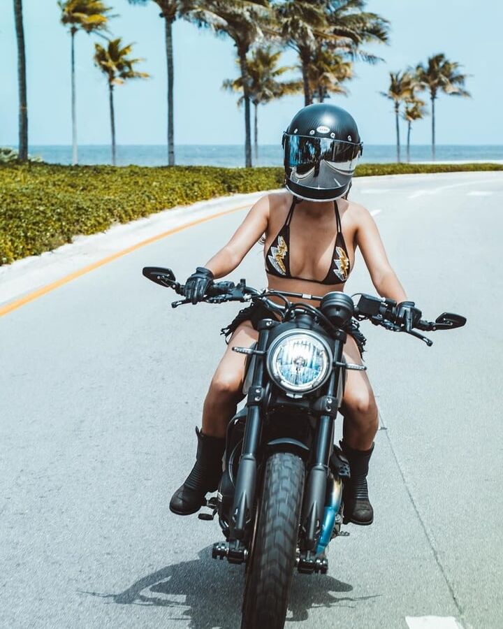 Cool Girls Ride