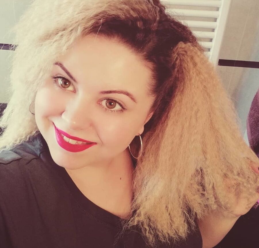 Crimped Hair ( sexy hairs )