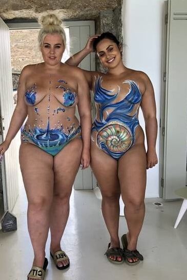 Curvy Model