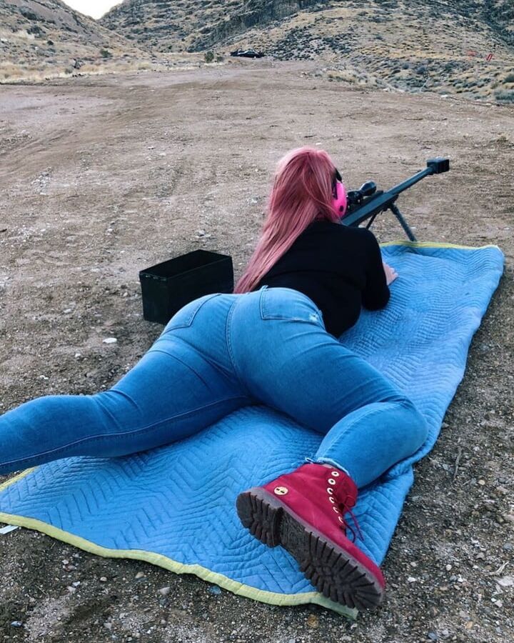 BICH BIG ASS