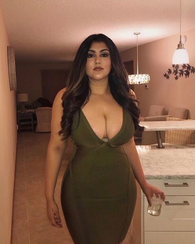 stunning punajbai babe