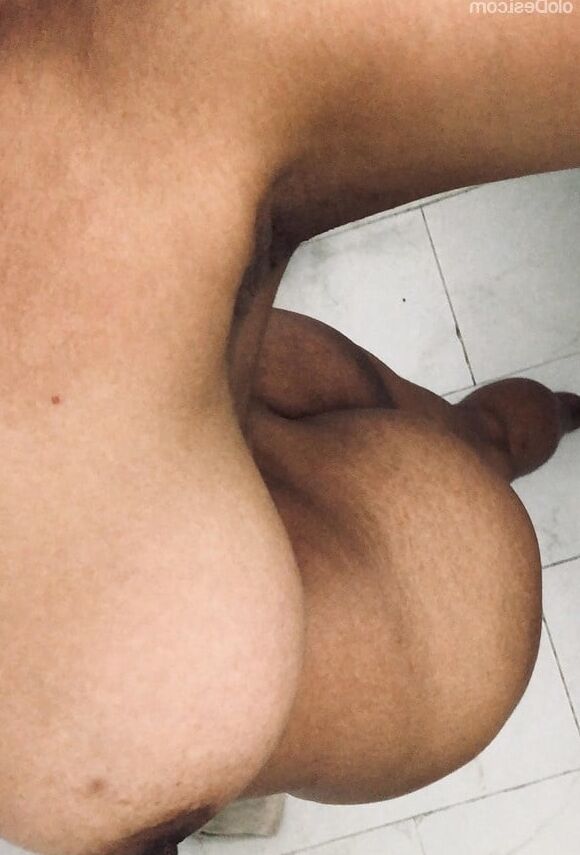Desi hot &amp; curvy nude girl