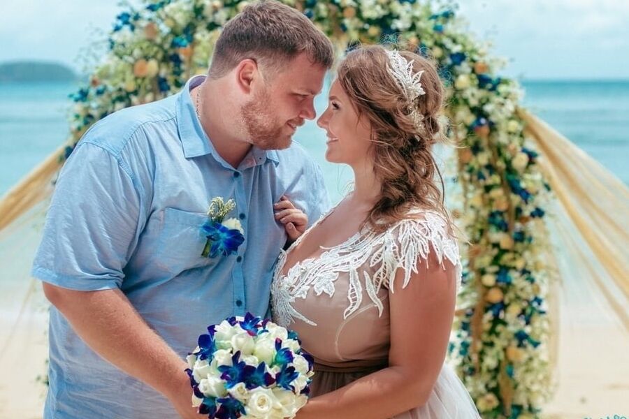 AMAZING HUGE TITS BRIDE to be