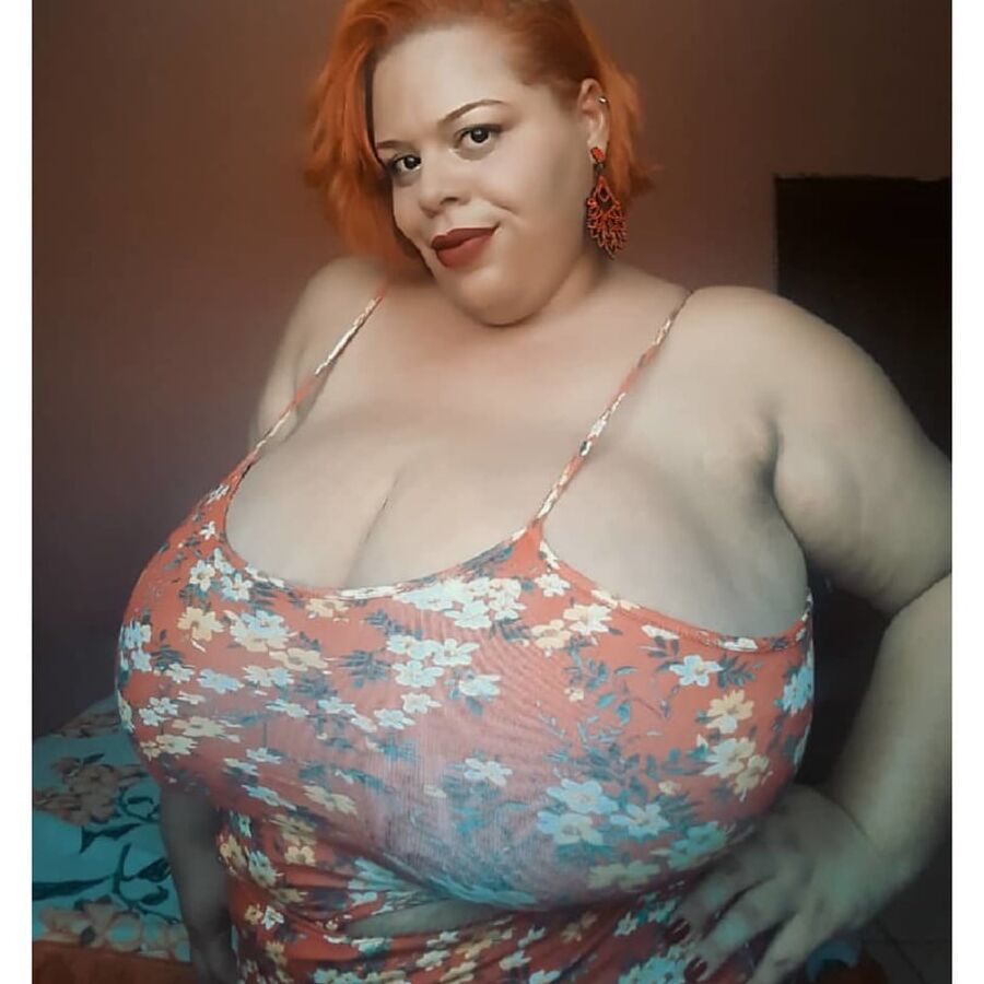 Mari BoobQueen