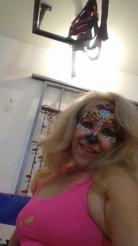LOVE MILFSS..