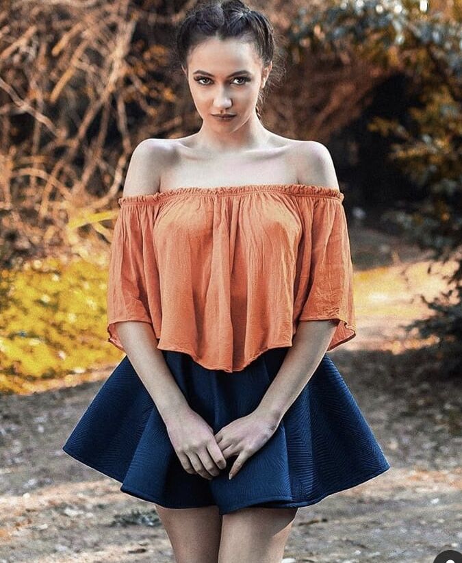 Braless MoFos