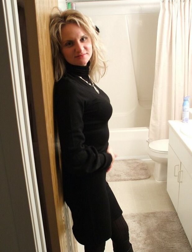 Homemade amateur blonde