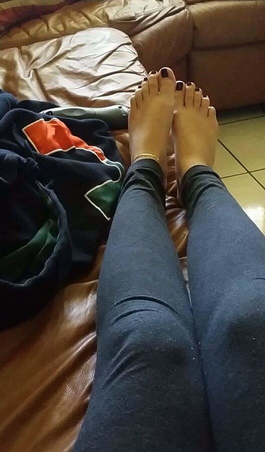 Girlfriend&;s Feet
