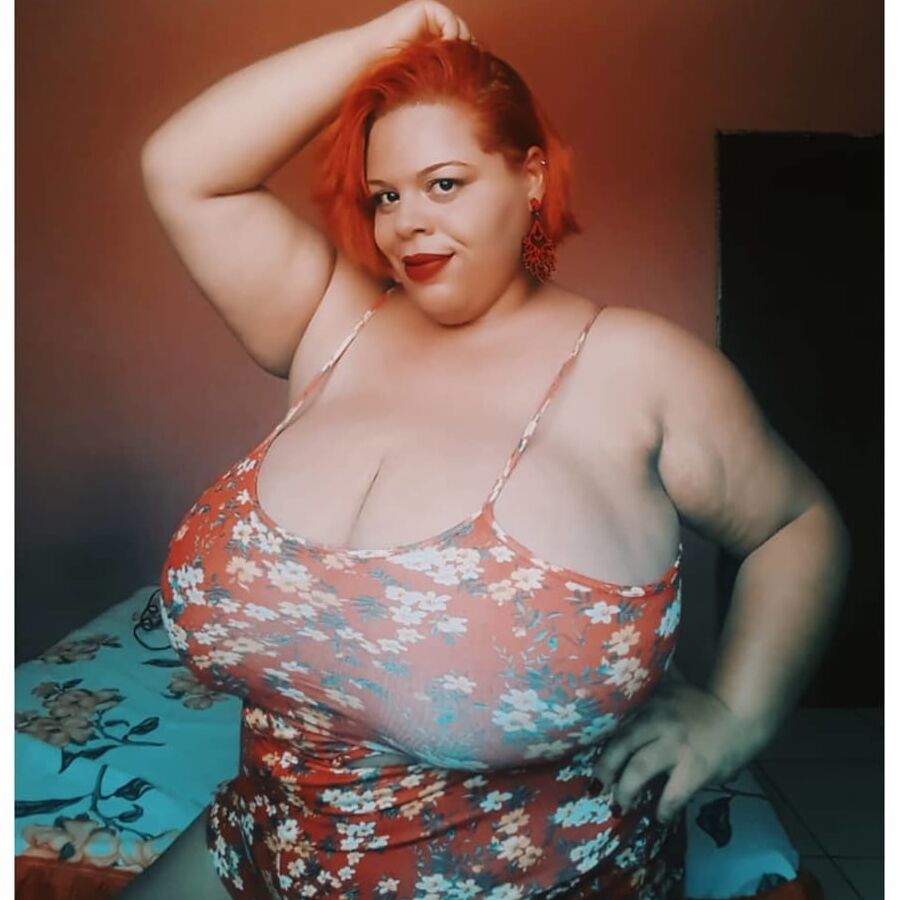 Mari BoobQueen
