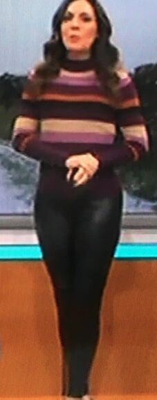 Lust for Leggings! WeatherGirl Laura Tobin