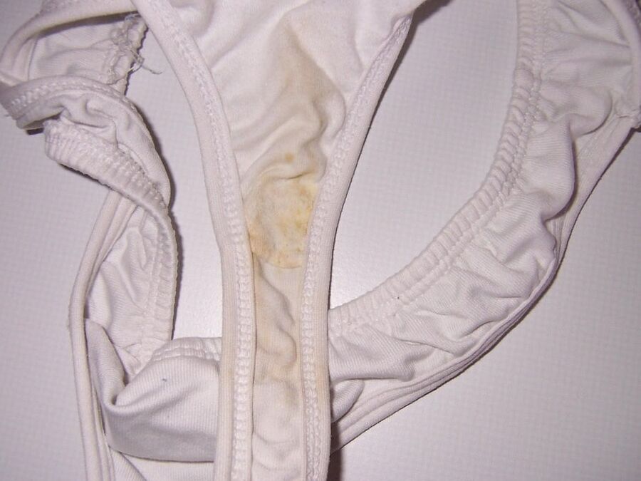 Fotzenslip meiner Freundin ( Dirty Panty )