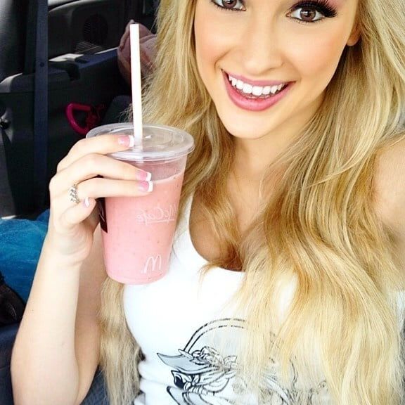 Anna Faith- Carlson HOT Elsa Look Alike