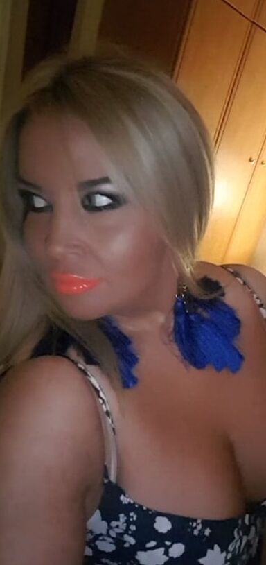 Greek Huge tits Milf