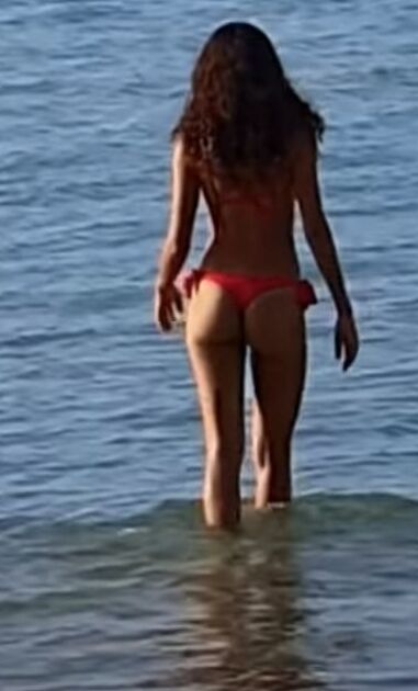 Natasha salope qui fait du sport sur le net