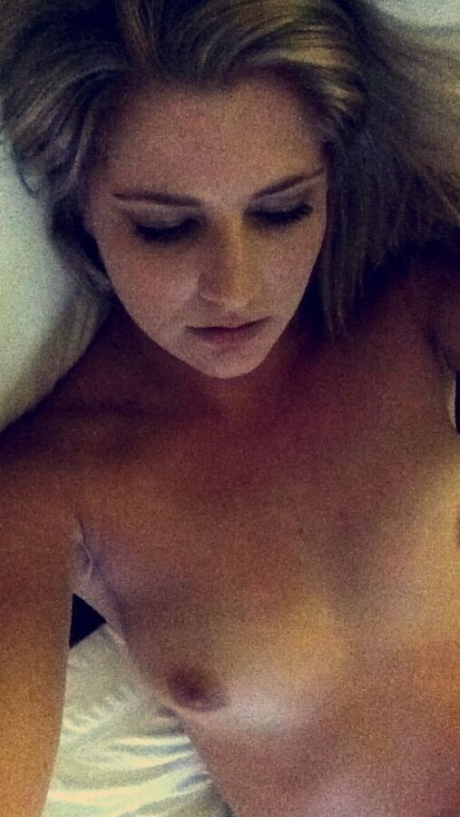 Hot slut Ashley on imig