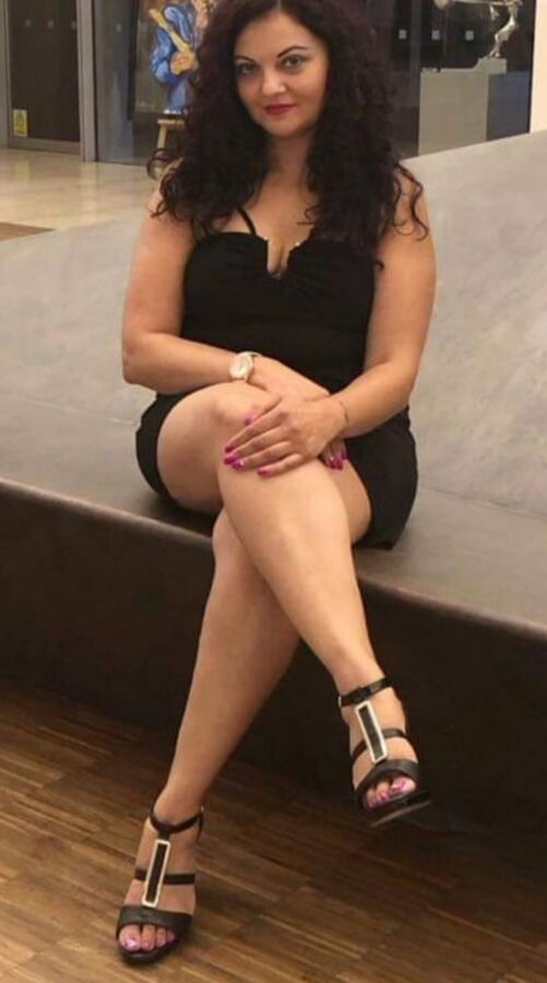 Indian Mature Needs Your Dirty Comments