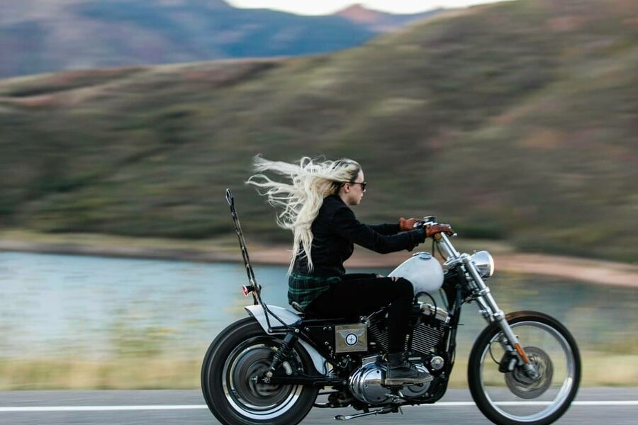 Cool Girls Ride