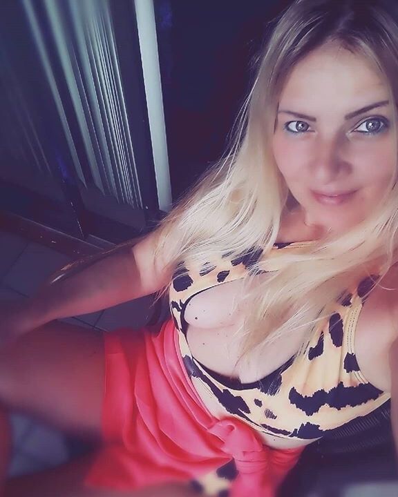 Serbian MILF - Vesna