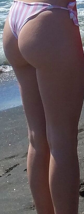 Beach voyeur