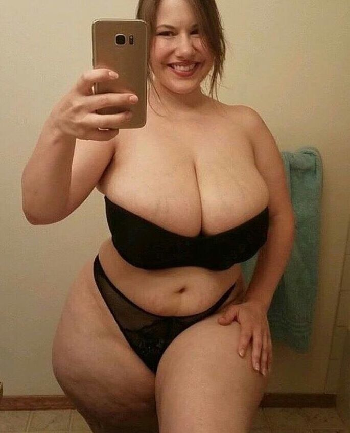 Milfs Gilfs for their quarantine