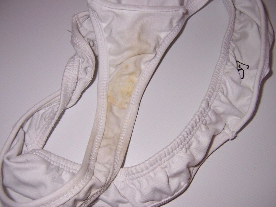 Fotzenslip meiner Freundin ( Dirty Panty )