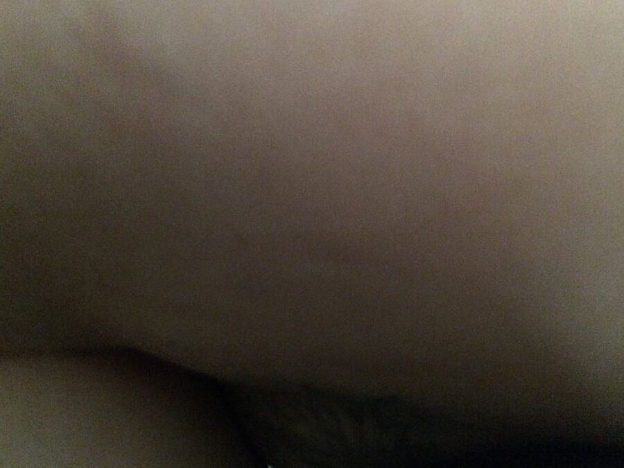 Wife giving me head while i take pictures from behind