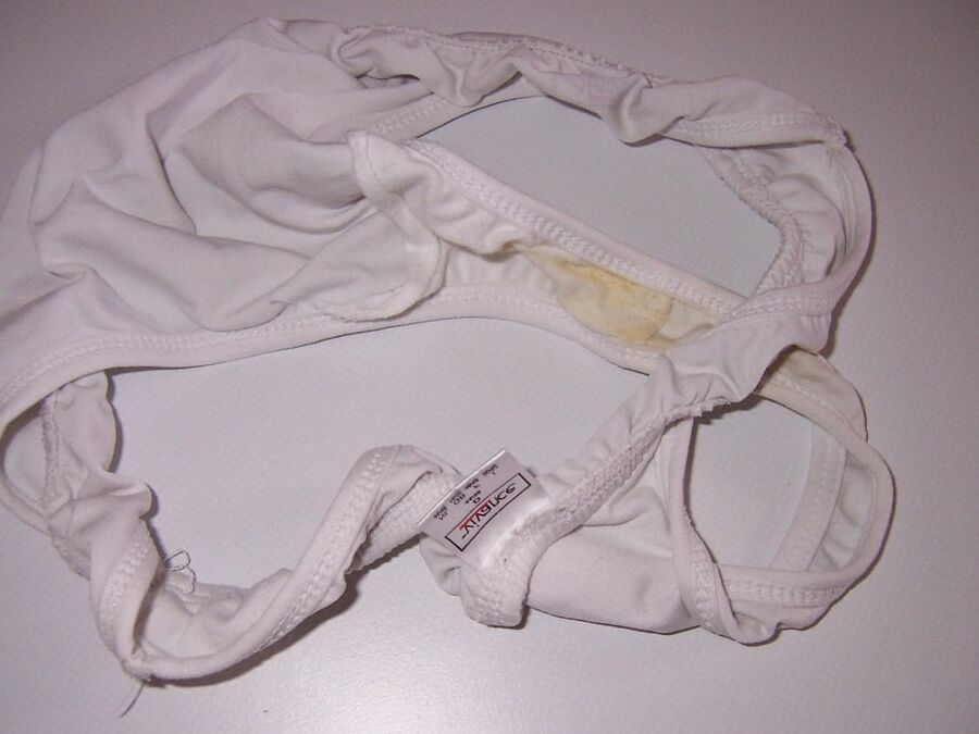 Fotzenslip meiner Freundin ( Dirty Panty )
