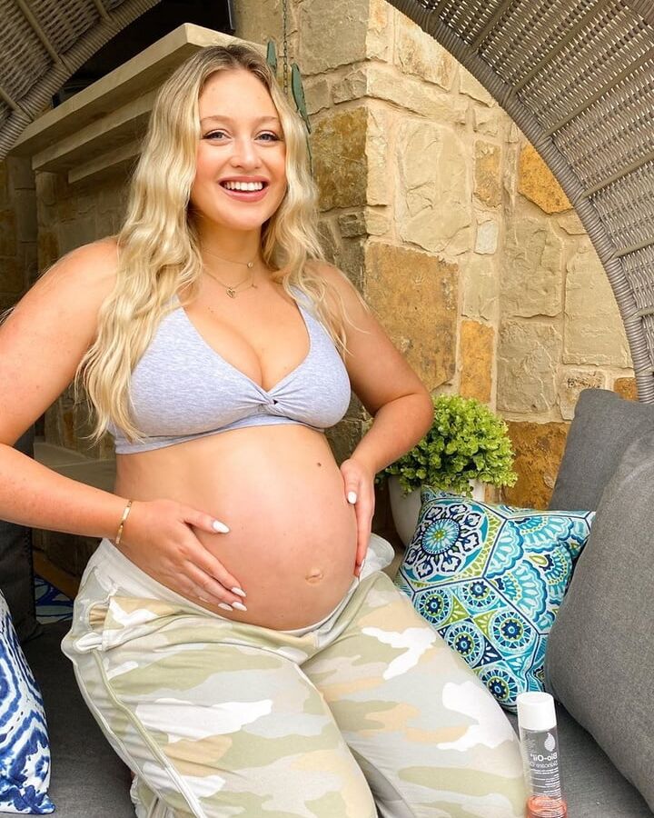 Hot amateur young babe Isa pregnant