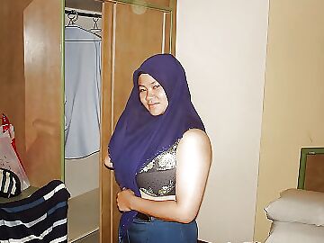 hijabi slut Shabana
