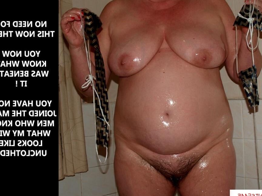 SHOCKING MICRO-BIKINI STRIPTEASE !