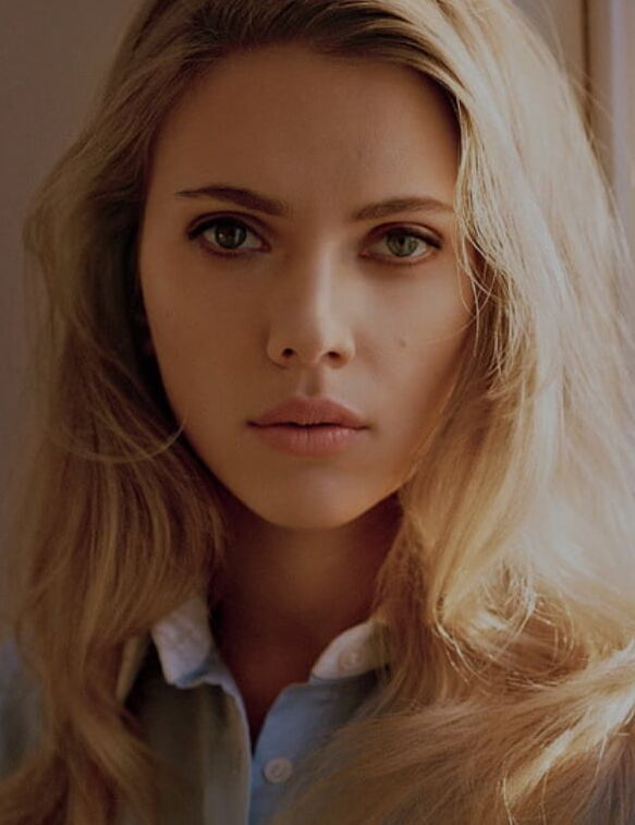 SCARLETT JOHANSSON ... CELEBEAUTY