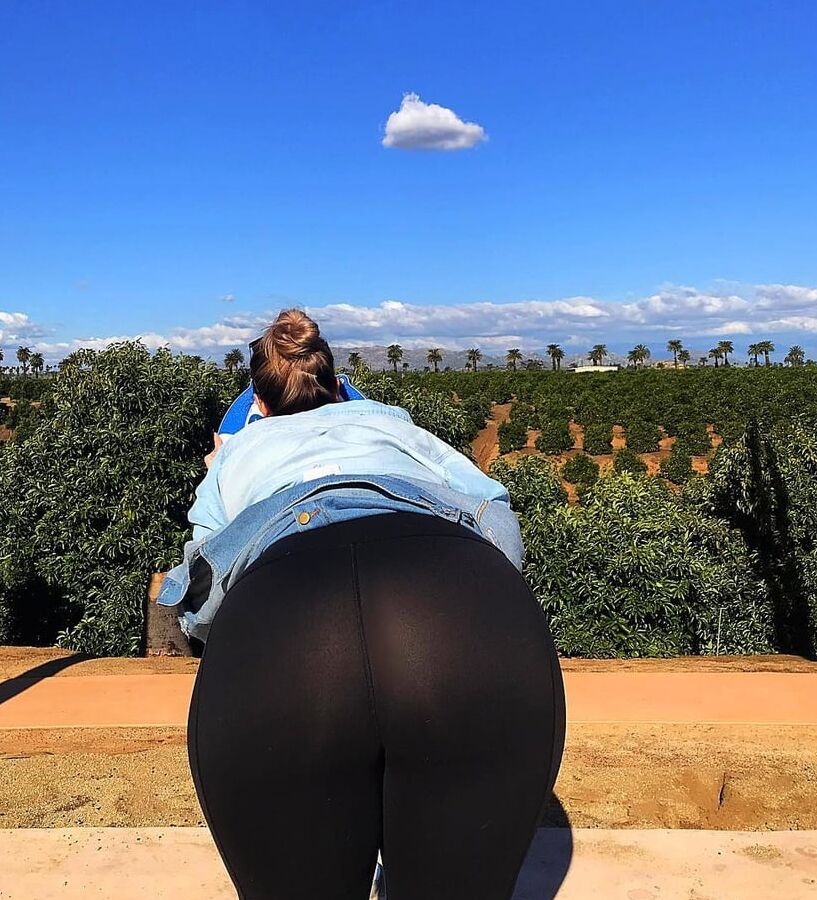 Jules M (confidentlyjules on insta)