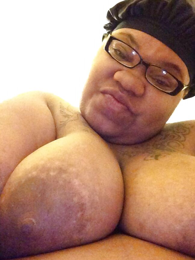 Huge areolas and stretchmarked tits