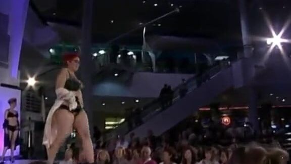 Lydia Catwalk show