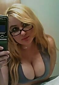 Laught at this Stupid Whore
