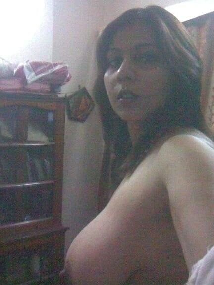 Desi Indian Mature Aunty