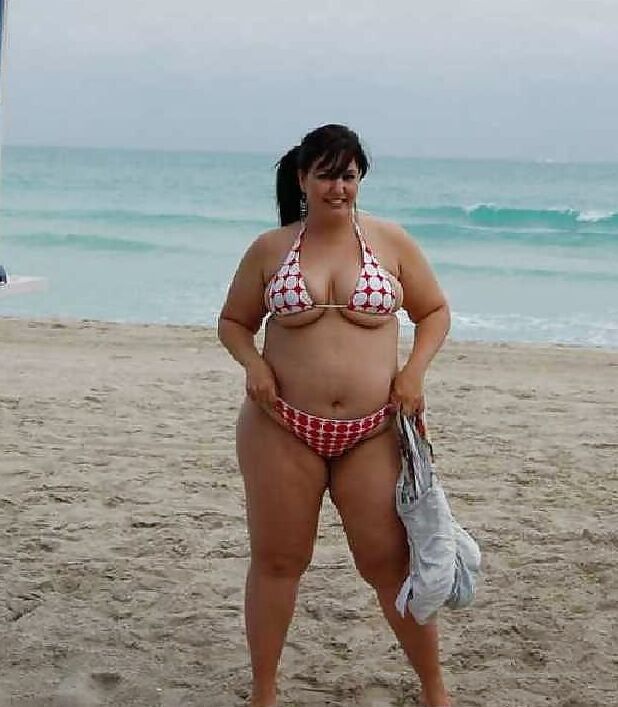 Bbw mix (Hot bikini)