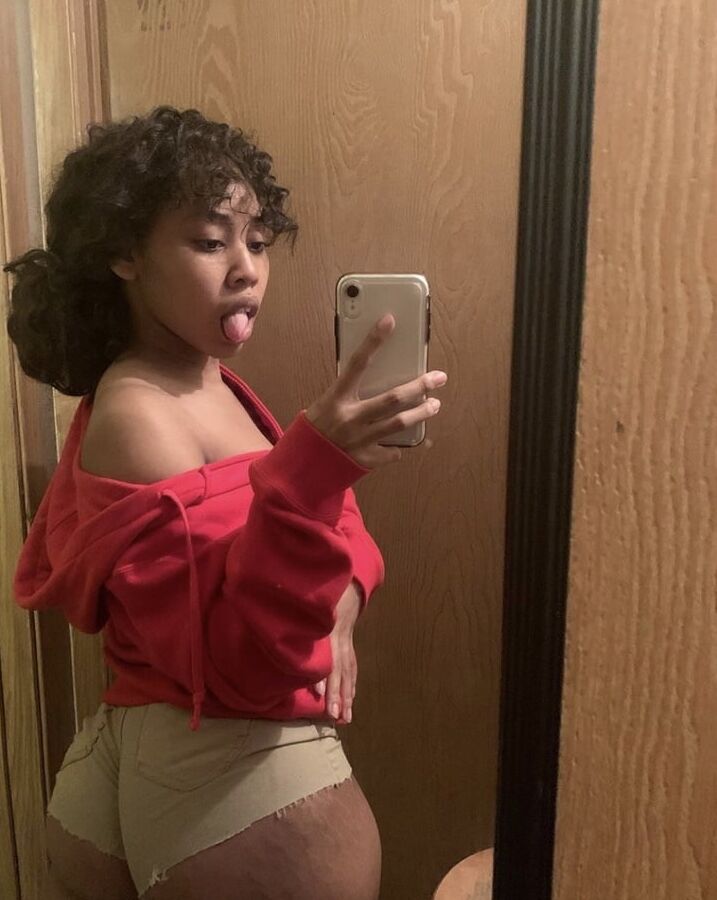 Yesi Mangela