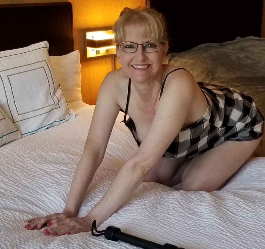 akapetwife from xhamster