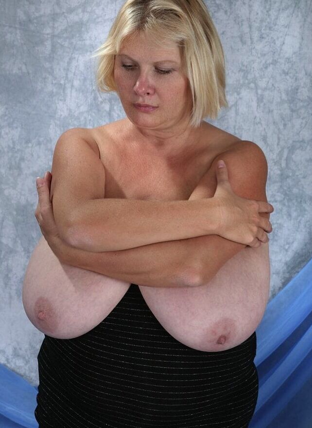 Big Tits below crossed arms