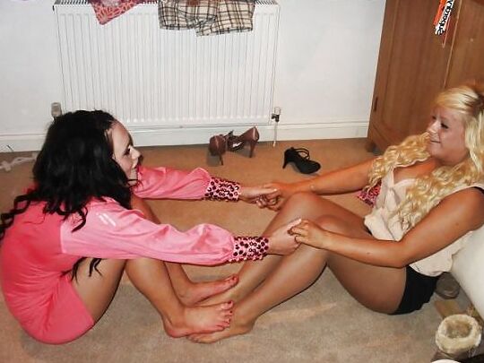 Social distancing slut