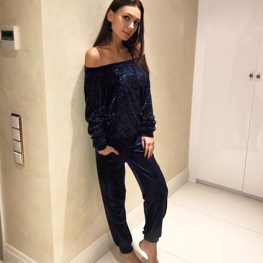 Sexy Russian blogger Inna Zhirkova